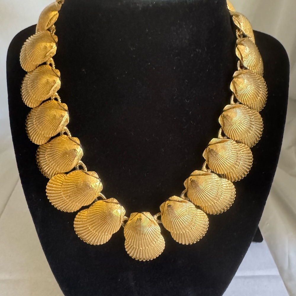 MIMI DI N beautiful necklace